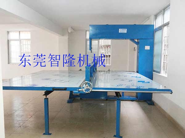 海绵立切机
